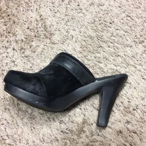 Black boutique furry mules